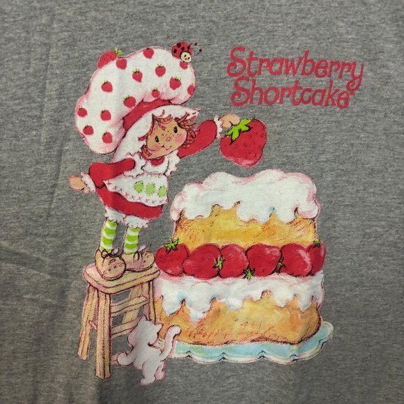 Strawberry Shortcake Cooking by The Book T-shirt size medium - Picture 2 of 4